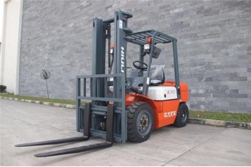 北京叉車公司叉車日常維護